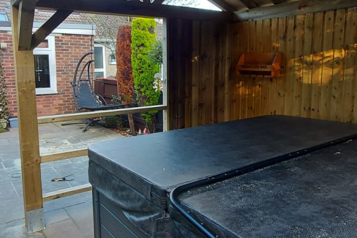 Hot tub installation companies Wiltshire